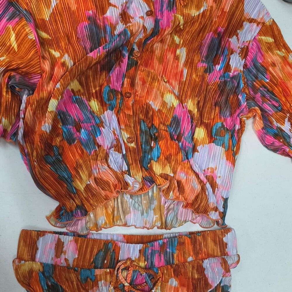 Fashion nova colorful floral pleated